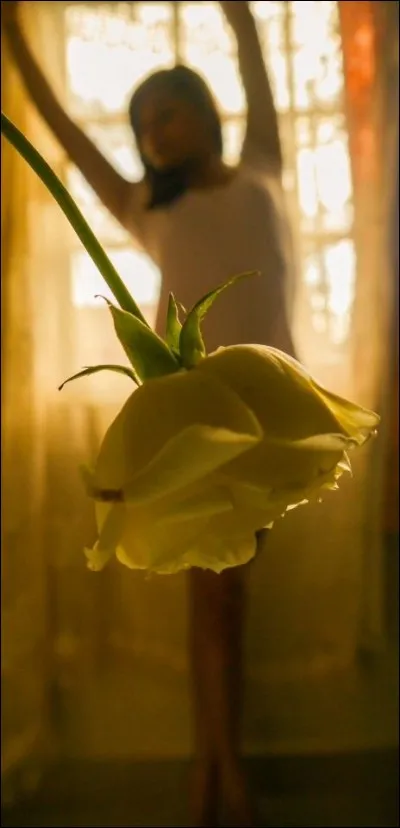 Quel est l'autre nom poétique de cette fleur-fruit appelée 'physalis' ?