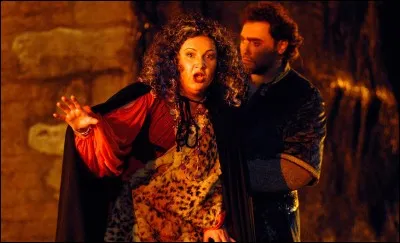 Dans ''Le Trouv&egrave;re'' de Verdi, le personnage principal Manrico est, g&eacute;n&eacute;tiquement parlant :