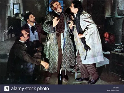 Dans ''La Bohème'' de Puccini, quatre artistes se partagent une mansarde, Rodolphe, Marcello, Colline et Schaunard. Quelle est la spécialité de ce dernier ?