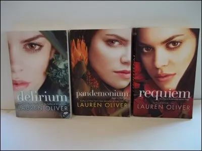 Qui est le héros ou l'héroïne de la saga "Delirium" ?