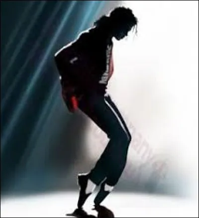 ''J'aurais été à l'anniversaire de la Motown 
Pour aller voir Michael nous faire le moonwalk''

Sur quelle chanson Michael Jackson pratiqua-t-il le moonwalk pour la première fois ?
