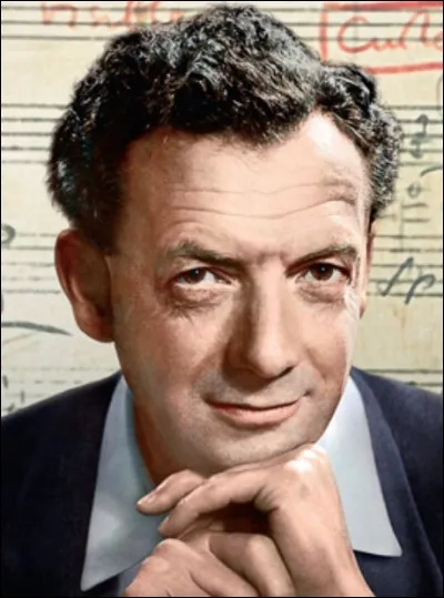 Peter Grimes de Britten est considéré comme l'un des premiers opéras anglais depuis Purcell. Il a été créé en :