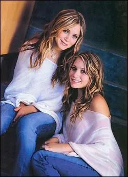 Qui est Ashley par rapport  Mary-Kate Olsen ?
