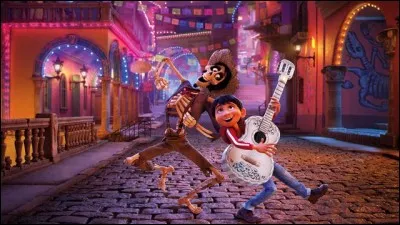 De quoi est recouvert le sol lors de "El dia de los muertos" dans « Coco » ?