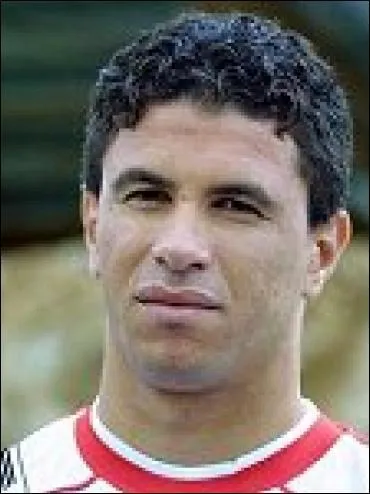 Ce joueur fait partie de l'E.N. algrienne :