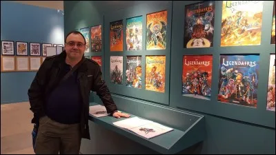 Comment s'appelle l'auteur des Légendaires ?