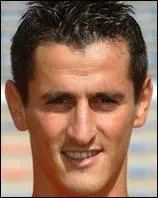 Ce joueur fait partie de l'E. N. algrienne :