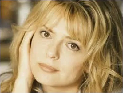 Complétez le titre de cette chanson de France Gall : "Hong-Kong...