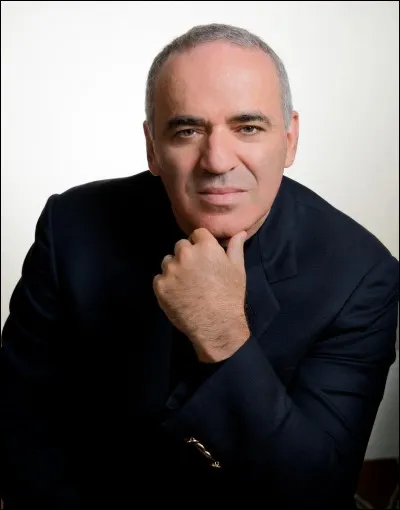 Qui est Garry Kasparov ?