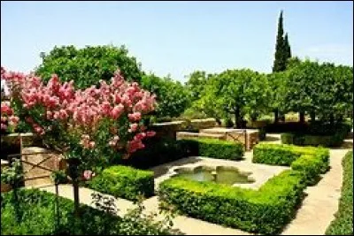 Dans quelle ville les magnifiques jardins de l'Alhambra se trouvent-ils ?