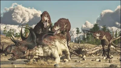 A quelle famille appartenait le Lythronax ?