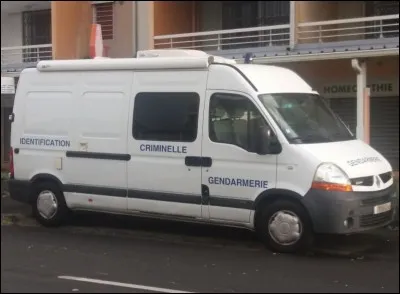 Comment se nomme cette spécialité de la Gendarmerie qui se déplace sur les scènes de crime ?