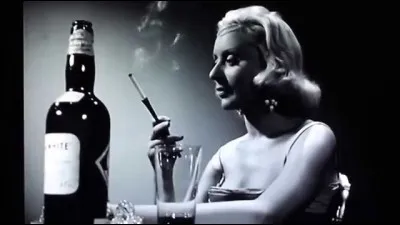 Qui chante "Cigarettes, Whisky et P'tites Pépées" dans le film du même nom ?