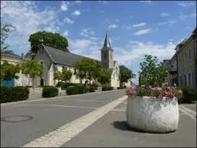 Comment appelle-t-on les habitants de Solesmes (Sarthe) ?