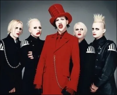 Pourquoi Marilyn Manson se maquille-t-il ?