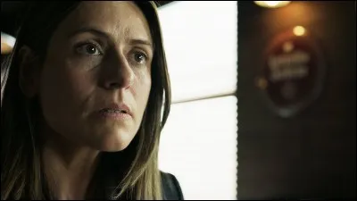 Pour quelle raison Raquel a-t-elle divorcé de son mari ?