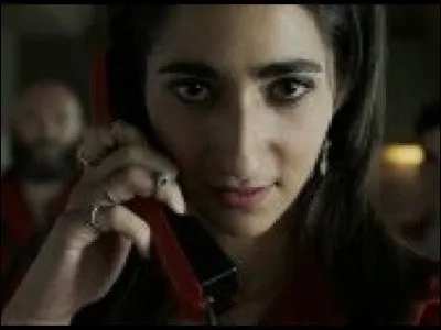 Au cours de l'épisode 5 de la saison 1, que découvre Tokyo sur Nairobi ?