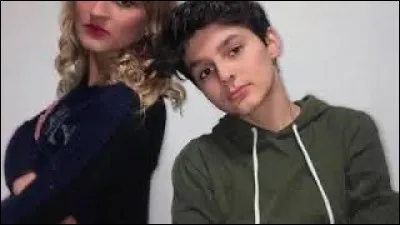 Quelle est sa sur connue de tous ?