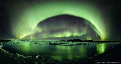 Peut-on dire aussi "aurore australe" ?