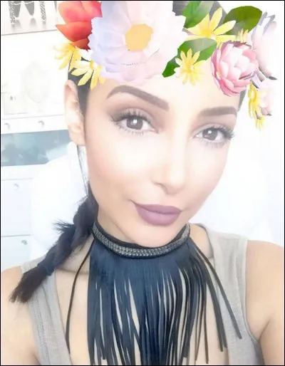 Est-elle active sur les réseaux ?