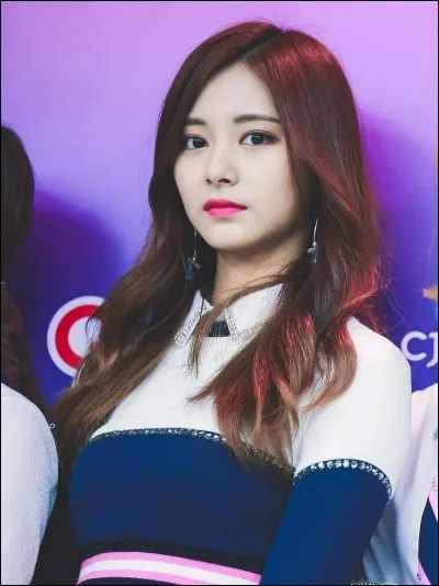 Voici la question la plus facile : son nom de famille est :