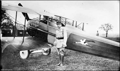 Il était l'« as des as », avec le plus grand nombre - 75 - de victoires des pilotes Français et Alliés. Après la guerre, il devient député et surtout, il tente, en 1926, une traversée de l'Atlantique, qui échoue dramatiquement. De qui s'agit-il ?