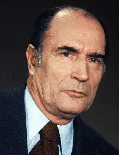 Combien François Mitterrand a-t-il eu de Premiers ministres ?