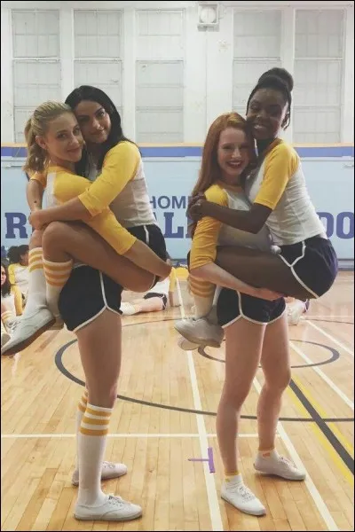 Tu t'habilles plutôt...