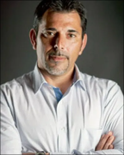 Victor del Arbol est :