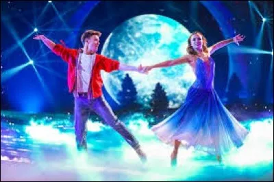 Quel est le nom de sa partenaire de danse dans l'émission « Danse avec les stars » ?