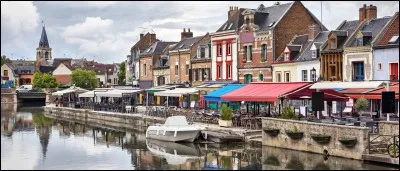 Amiens est la préfecture de la région de Bourgogne.