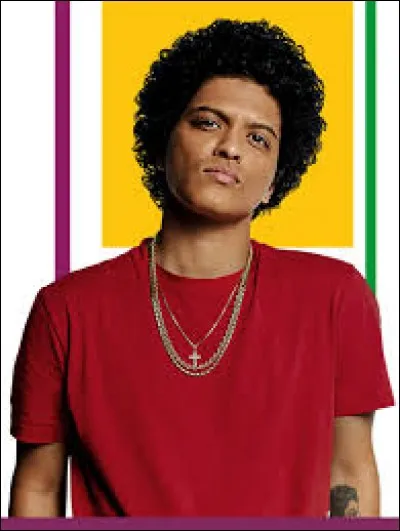 Quel est le prénom du chanteur américain qui a pour nom 'Mars' ?