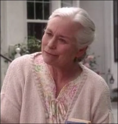 Quelle affirmation concernant Lilian Simms est fausse ?