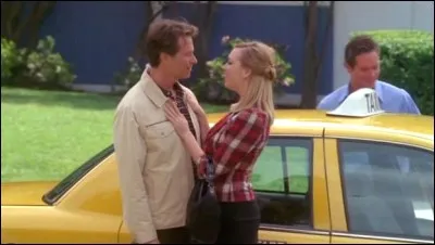 Quelle affirmation sur le nouveau petit ami de Julie est inexacte ?