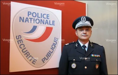 Que veulent dire les sigles CCD, CC, CEA ?