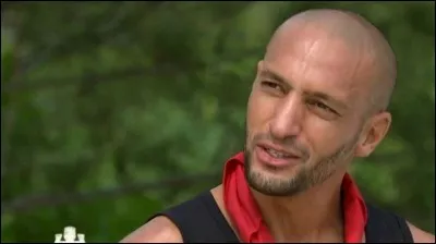 A qui Yassin a-t-il dit de se taire lors d'une récompense de jeu de confort ?