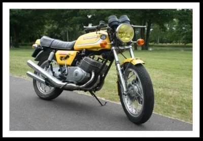 De quel moteur fut dotée la dernière "Motobécane" produite à Passy avant son rachat par Yamaha ?