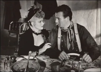 Quelle actrice joue avec John Wayne dans "La Chevauchée fantastique" ?