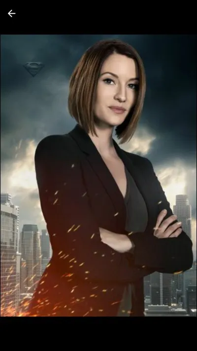 Avec qui Alex sort-elle ?