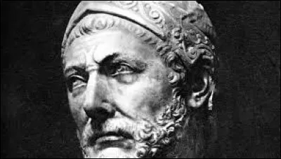 Ce général carthaginois a mystifié le monde en faisant traverser à ses éléphants, les Pyrénées et les Alpes ; pourtant, il ne s'est pas attaqué à Rome. Il va demeurer 10 ans en Italie à se battre pour sa patrie. Il s'agit de :