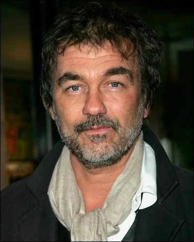 Quel est le film d'Olivier Marchal dont le titre est l'adresse de la Préfecture de Police de Paris ?