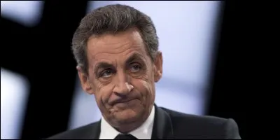 Après sa victoire aux élections présidentielles de 2007, dans quel restaurant Nicolas Sarkozy s'est-il rendu ?