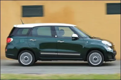 Quel est le nom de cette Fiat moche ?
