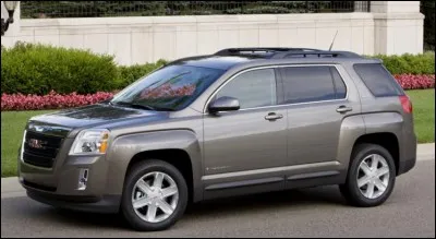 Quel est le nom de cette GMC moche?