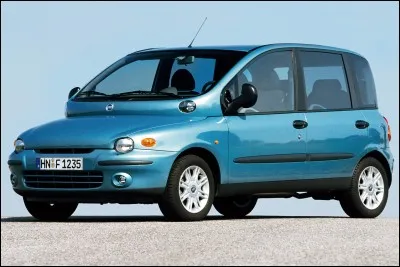 Quel est le nom de cette Fiat moche ?