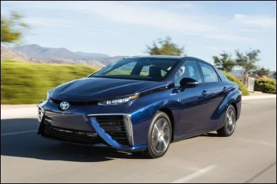 Quel est le nom de cette Toyota moche ?