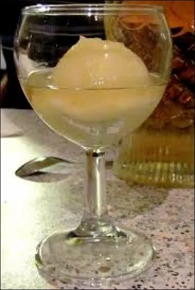 Un petit trou lorrain fait toujours du bien! Cette préparation se confectionne à base d'eau-de-vie, issue de ces fruits :