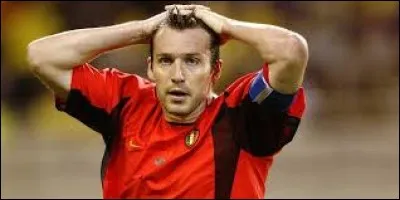 Quel arbitre annula de façon litigieuse le but de Marc Wilmots face au Brésil en 2002 ?