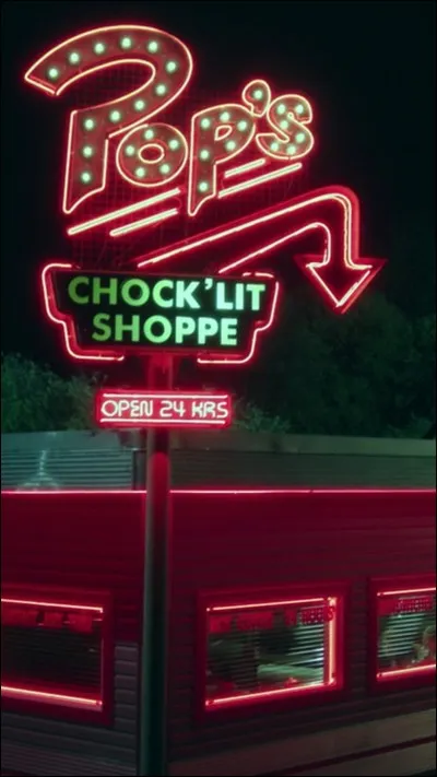 Qui se fait tirer dessus chez Pop's à la fin de la saison 1 ?