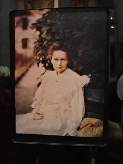 1891 : à quelle faculté parisienne s'inscrit-elle pour ses études de physique ?